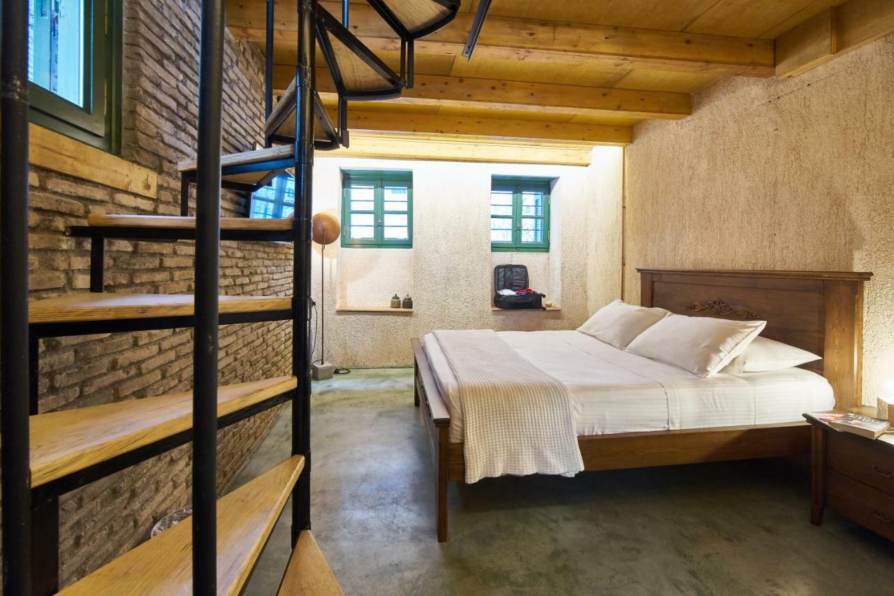 Отель Athenian Residences 3*
